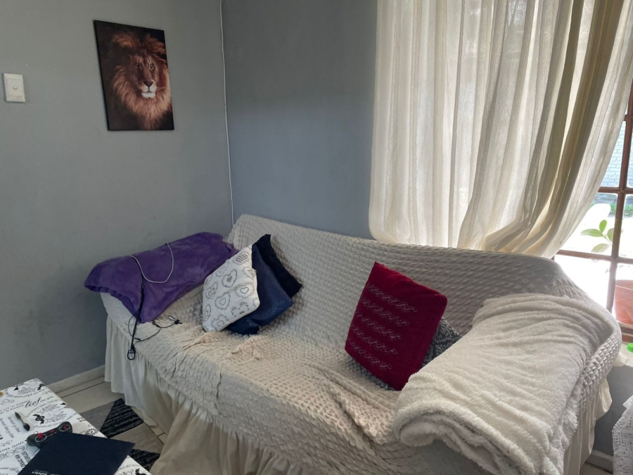 5 Bedroom Property for Sale in East Bank Eastern Cape